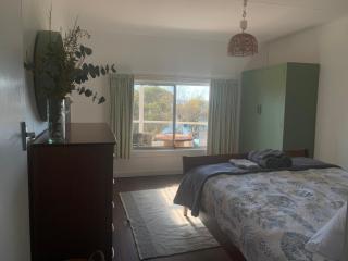 Wylah Cottage for a Peaceful Bruny Island Escape with Water Views, Fireplace & Wallabies - 3