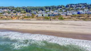 Logans Lodge - Lincoln City - 9