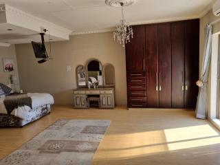 @Home Guest House - 7