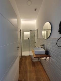 REDONDELA APARTMENTS - Bedroom, Bathroom & Kitchen - Redondela - 2