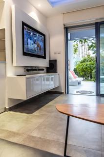 Garden Suite & Pool - 8