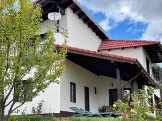 Cabana Dintre Fagi - Poiana Mărului - 0