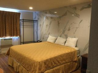 Americas Express Inn Rocky Mount - 2