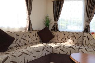 Palm 2 Park Home With Hot Tub - 2