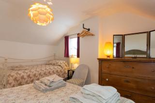 Historic Cornish Cottage near Falmouth - 1
