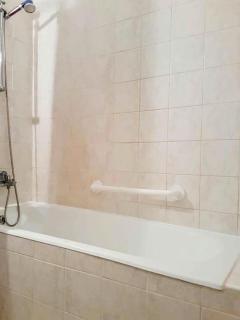 Armstrong Apartment - 5