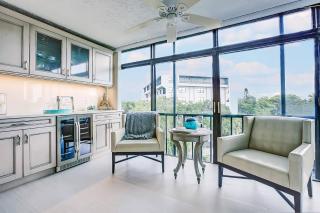 Harbor Towers, 4th Floor, Modern with Den - Siesta Key - 9