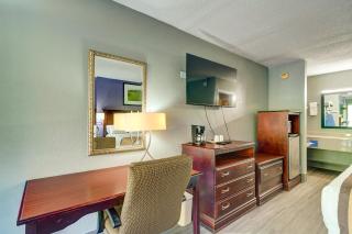 Budget Inn Top of Ellijay - 4