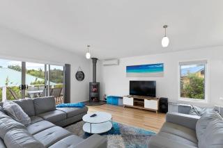 Charlie’s Beach House 1Block to Beach Pet Friendly - Apollo Bay - 0