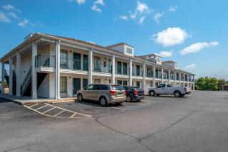Econo Lodge - Tupelo - 9
