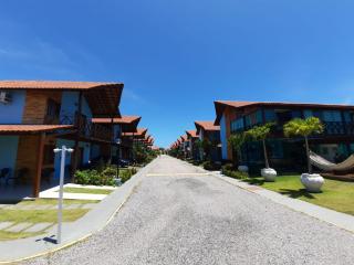 Linda casa com 5 quartos, a poucos metros da praia - 2