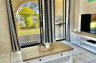 WHISPERING PALMS - 8