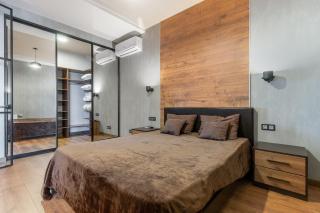 Sea Symphony Wood Style Apartment - Odessa - 1