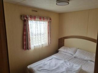 8 BERTH CARAVAN PG30 - 3