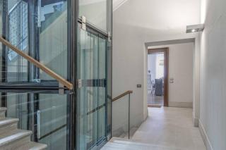 Palazzo Tergesteo Tirabora Suite Apartments - 5