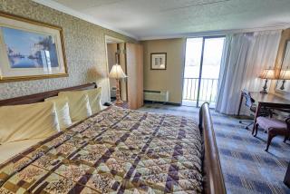 Riverview Inn & Suites - 8