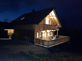 Chalet am Skigebiet mit Sauna, Bar, Billard, Carport und Kinderspielzimmer - 8