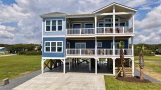 A Perfect Landing - Oak Island - 0