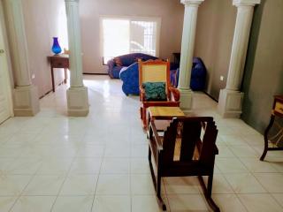 Casa Ixchel - 450m to Downtown, WiFi, Hot Water, AC - Valladolid - 2