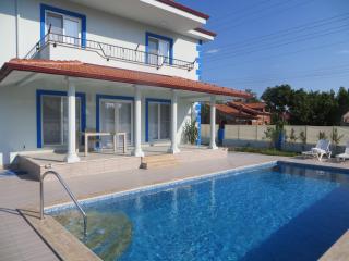 Dalyandreams Villa Sleeps12-Pool-Wifi-Ac-Parking - 8