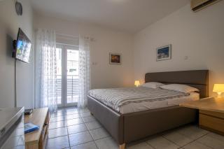 Apartments Lantina - Betina - 6