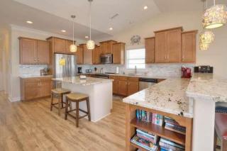 1 Coastal Escape - Oak Island - 4