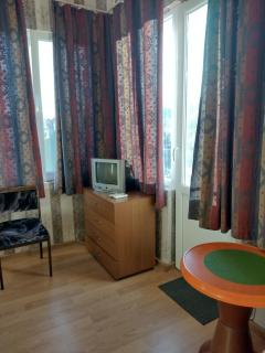 East Gate Guest Rooms - 4