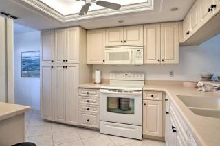 Condo in Kelly Greens Golf and Country Club! - 4