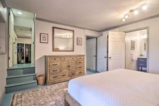 Family Retreat Cabin with Summit, Lake Views, Deck! - 3