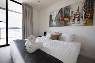 Trendy, Self Contained Inner City Apartment - Wagga Wagga - 2
