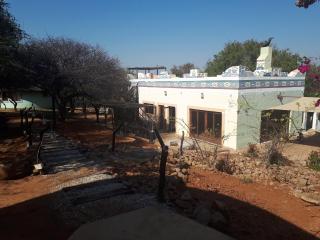 KweKwe Private Game Lodge - 3