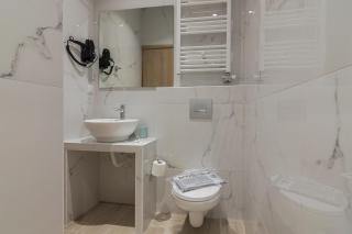 105 Adrianou Plaka - Atene - 3