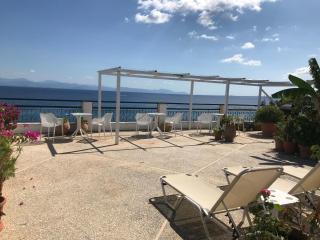 Eros Beach Hotel - 9