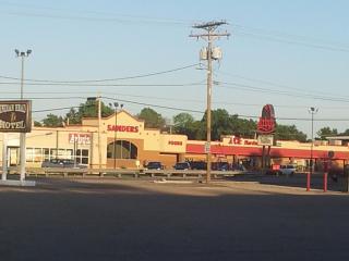 Indian Head Motel - Winamac - 4
