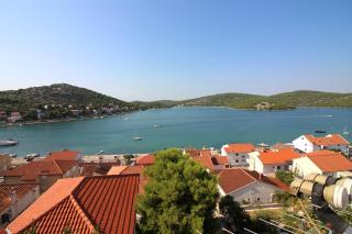 APARTMANI JADRANKA s pogledom na more - 9