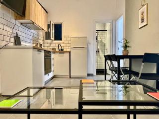 B&B Boutique Two Bedrooms Apartments - 9