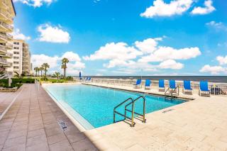 Blue Umbrella - Daytona Beach Shores - 5