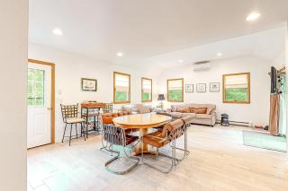Lake Shore Living - Falmouth - 1