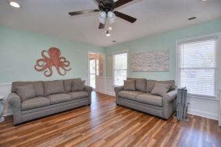 Fine and Sandy - Oak Island - 9