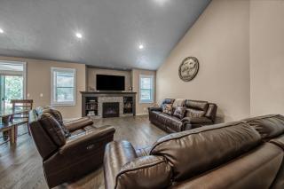 12 Lassen Lane - 2