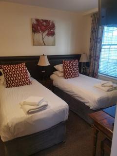 Ty Dre Town House - 8