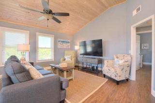 Beach Bungalow - Oak Island - 2