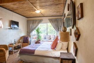 Bedrock Executive Studio with Kitchenette - 3