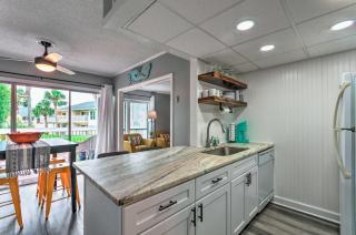Cozy Destin Condo with Amenities and Private Beach! - Destin - 4