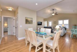 SeaRenity Awaits - Oak Island - 3