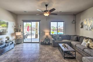 Pool and Hot Tub Luxe Lake Havasu Home - Lake Havasu City - 2