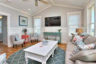 Anita Getaway - Oak Island - 3