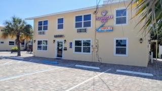 Flamingo Inn - 1