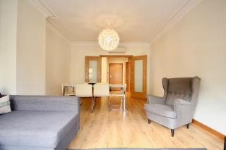 Cozy Orange Telheiras Apartment - 3