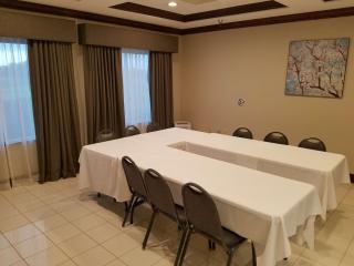 Crown Pointe Lodge; BW Signature Collection - Farmington - 3